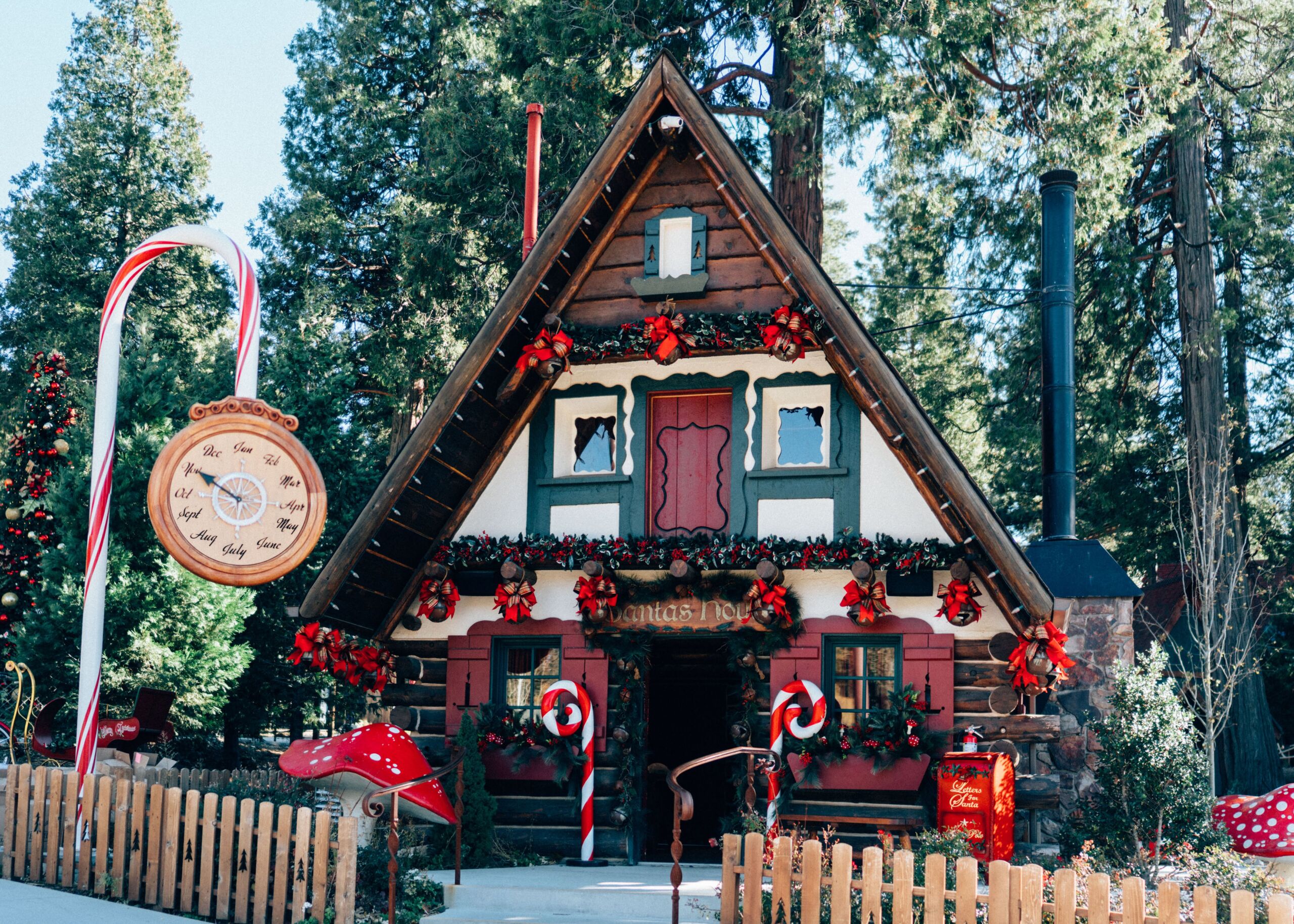 Santa's Village and The North Pole – South Coast Plaza