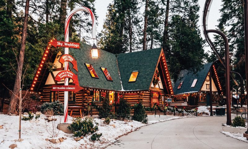 Santa's village outlet lake arrowhead